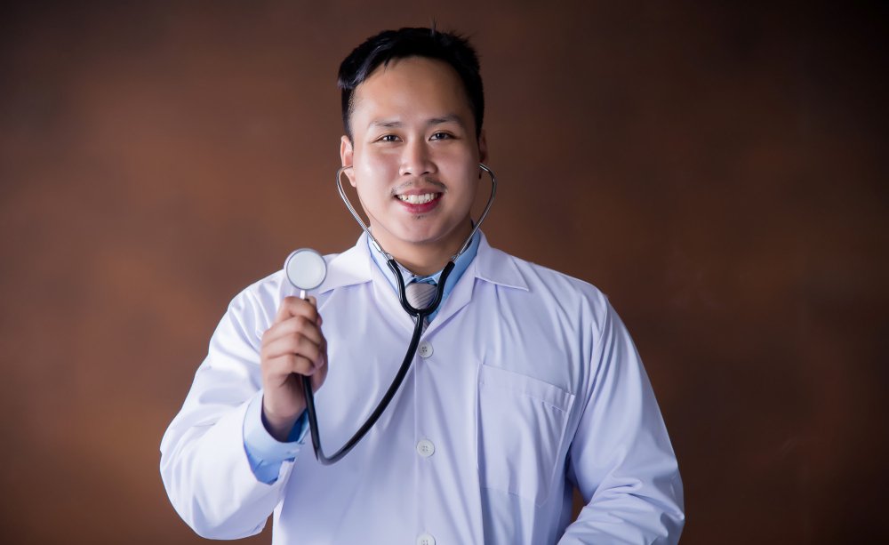 Dr. Michael Chen